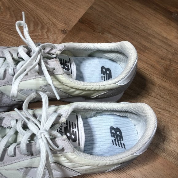 New Balance WL 220 Womens Sneaker sz 10 - Picture 8 of 8